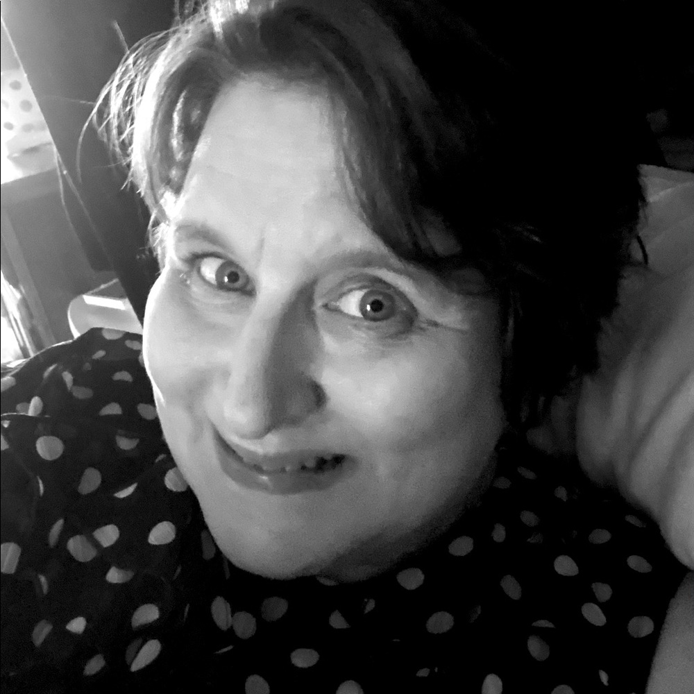 Meet your Posher, Elaine